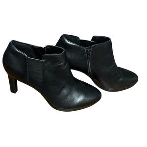 CLARKS Collection Ambyr Step Platform Black Leather Ankle Boot 10